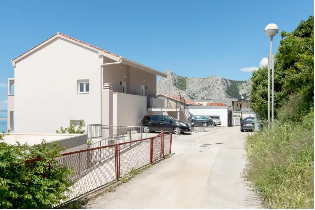 Apartments Mimac 오미스 외부 사진